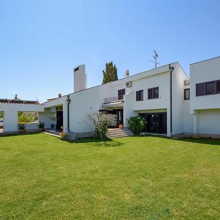 Holiday home Bella Ana